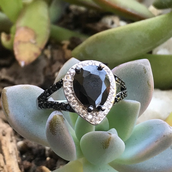 Costume Black Stone Ring - Picture 1 of 11